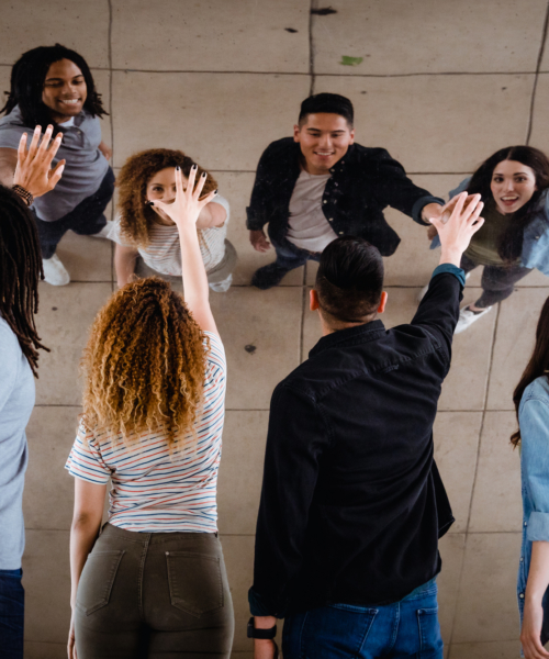 people touching the bean (cloudgate)